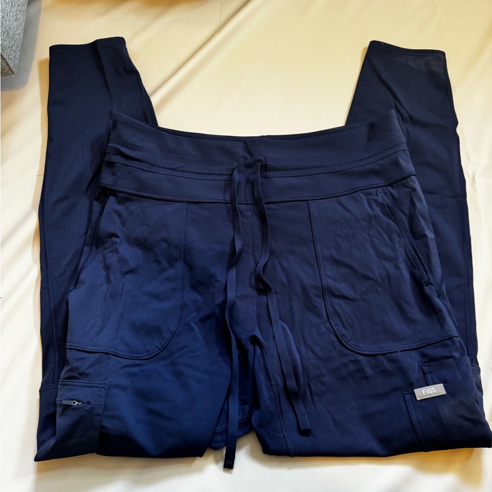 Figs scrub leggings